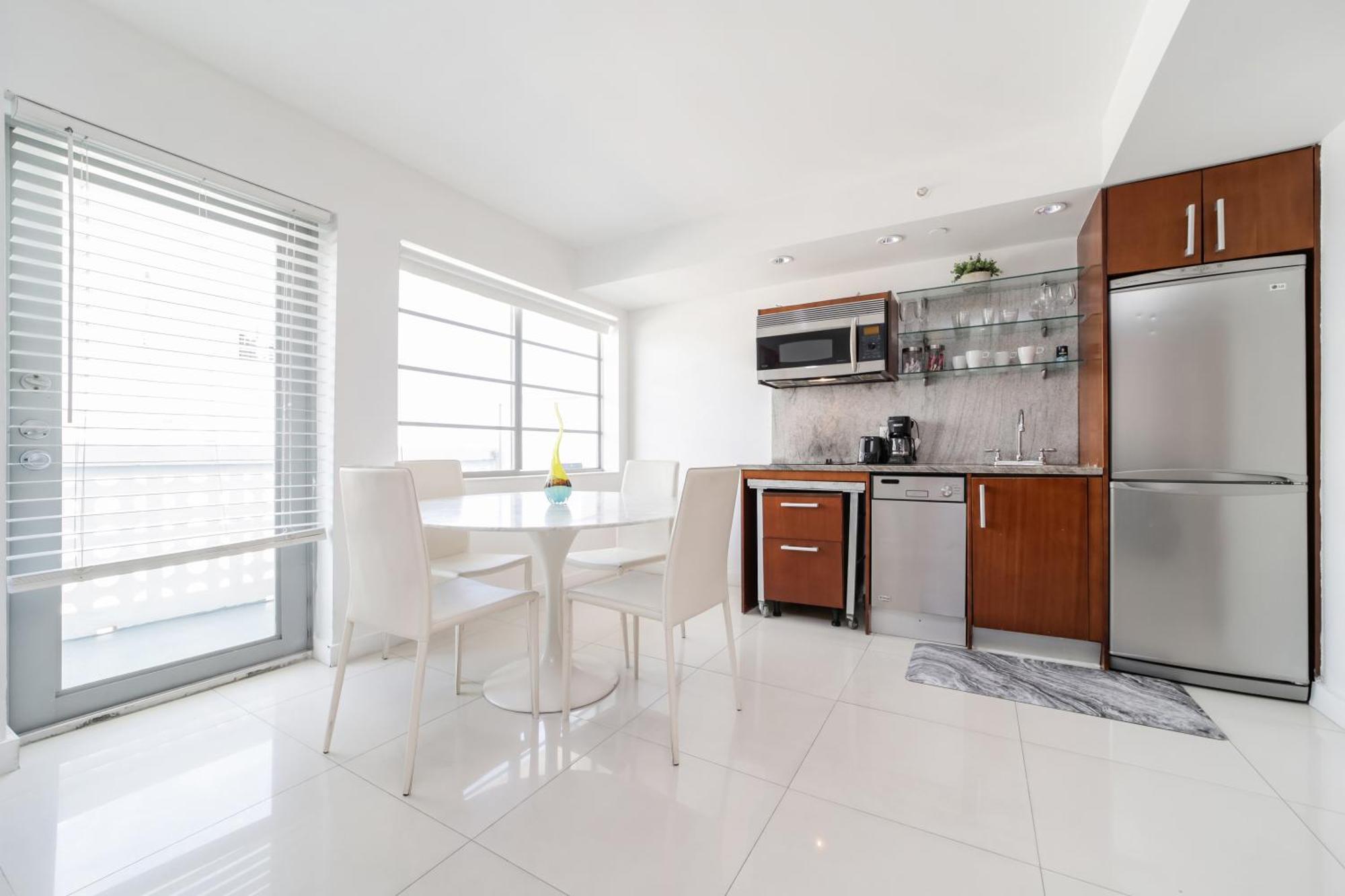 Strand Ocean Drive Suites Miami Beach Eksteriør billede